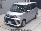 Toyota Roomy M900A