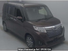 Toyota Roomy M900A