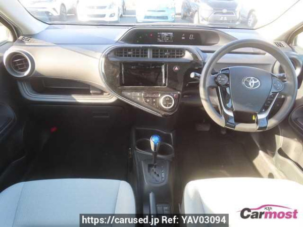 Used 2018 CVT toyota aqua NHP10 Image[11]