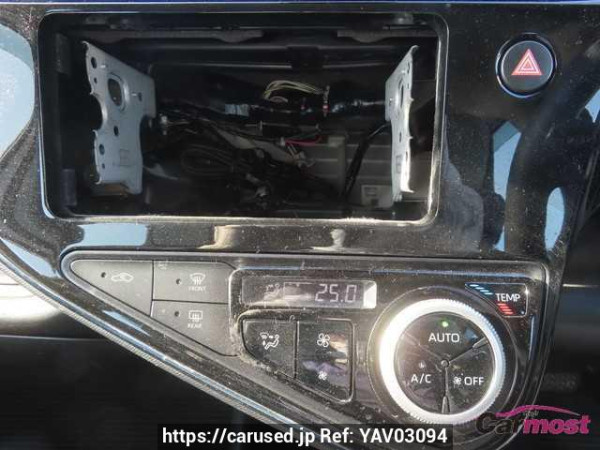 Used 2018 CVT toyota aqua NHP10 Image[13]