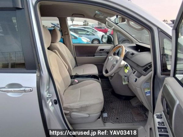 Used 2009 AT toyota noah ZRR70W Image[13]
