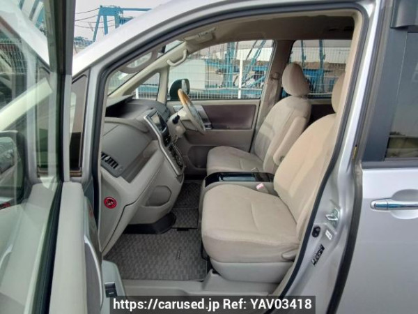 Used 2009 AT toyota noah ZRR70W Image[14]