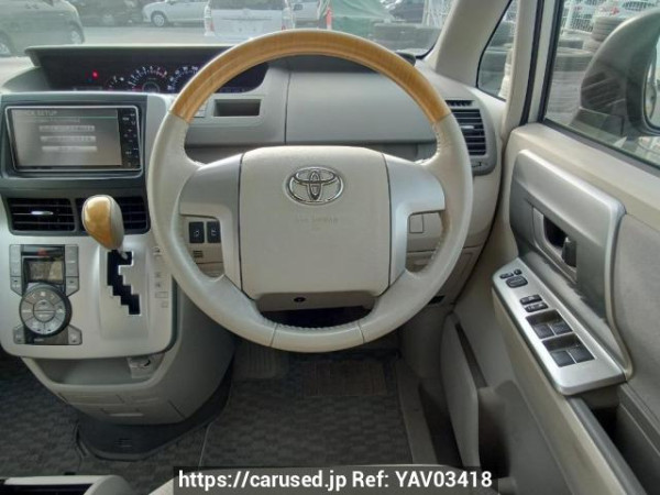 Used 2009 AT toyota noah ZRR70W Image[20]