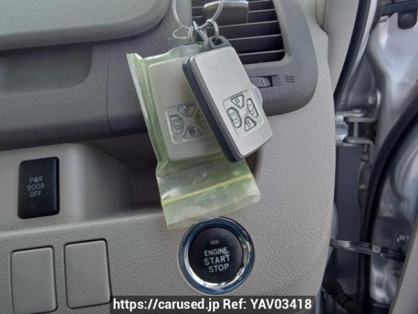 Used 2009 AT toyota noah ZRR70W Image[21]