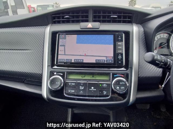 Used 2012 AT toyota corolla-fielder NZE161G Image[22]