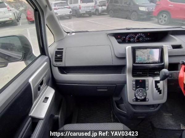 Used 2008 AT toyota noah ZRR70W Image[18]