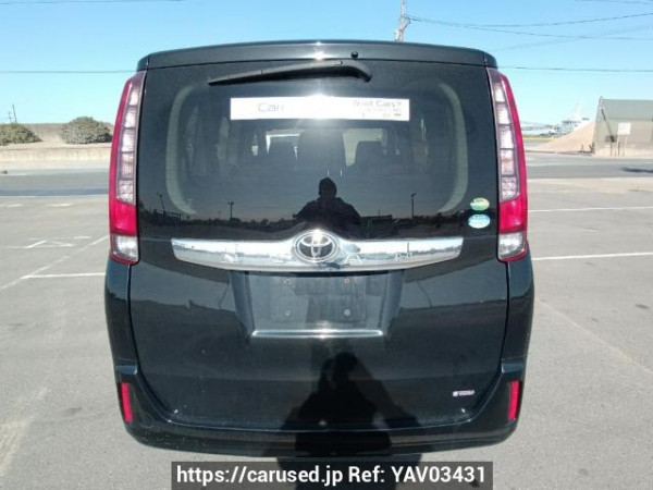 Used 2015 AT toyota noah ZRR80G Image[5]