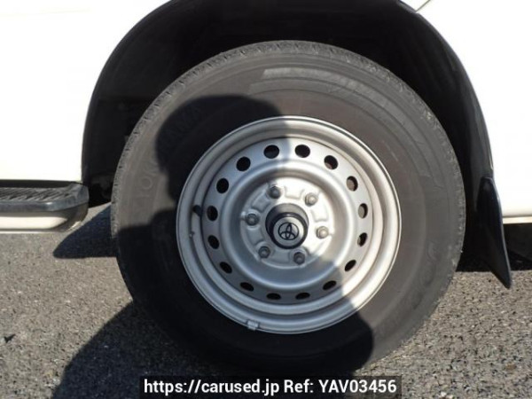 Used 2003 AT toyota regiusace-commuter TRH124B Image[26]