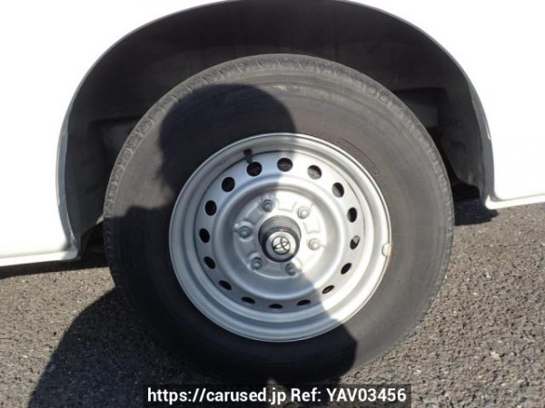 Used 2003 AT toyota regiusace-commuter TRH124B Image[27]