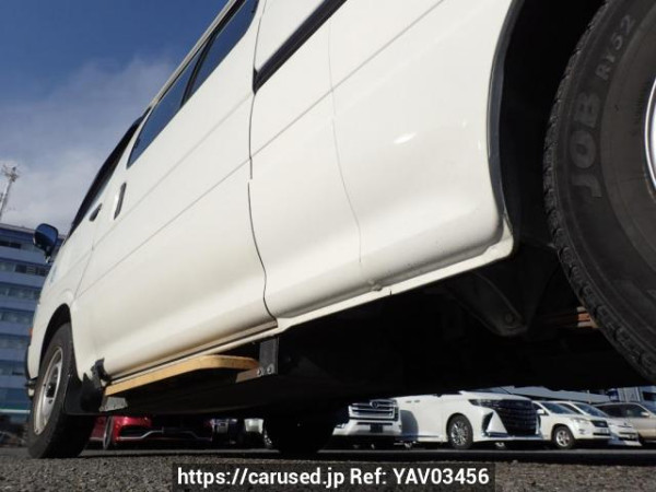 Used 2003 AT toyota regiusace-commuter TRH124B Image[35]