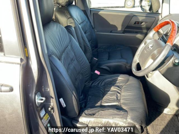 Used 2007 AT toyota noah ZRR70G Image[10]