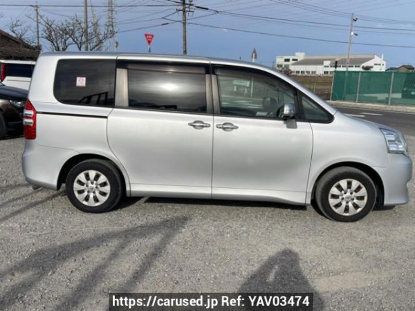 Used 2011 AT toyota noah ZRR70G Image[7]