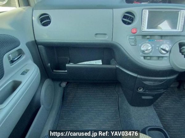 Used 2005 AT toyota sienta NCP81G Image[19]