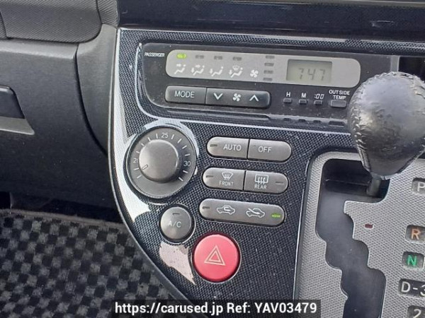 Used 2003 AT toyota wish ZNE10G Image[25]