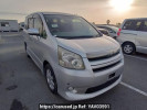 Toyota Noah ZRR70W