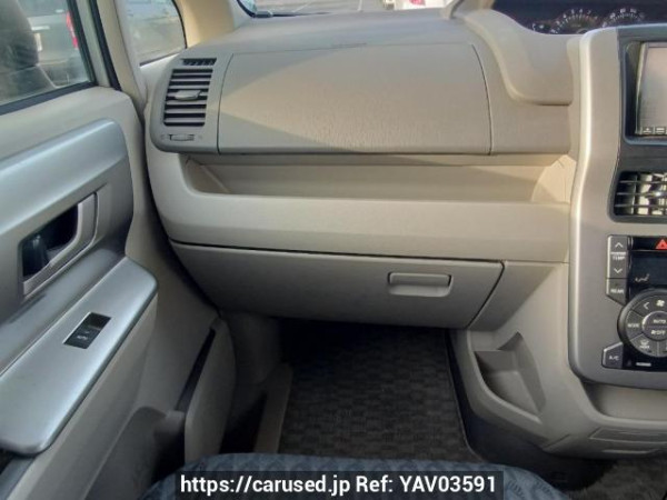 Used 2009 AT toyota noah ZRR70W Image[19]