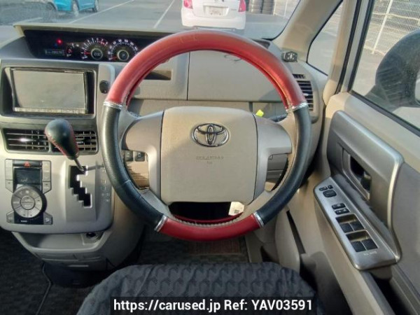 Used 2009 AT toyota noah ZRR70W Image[20]