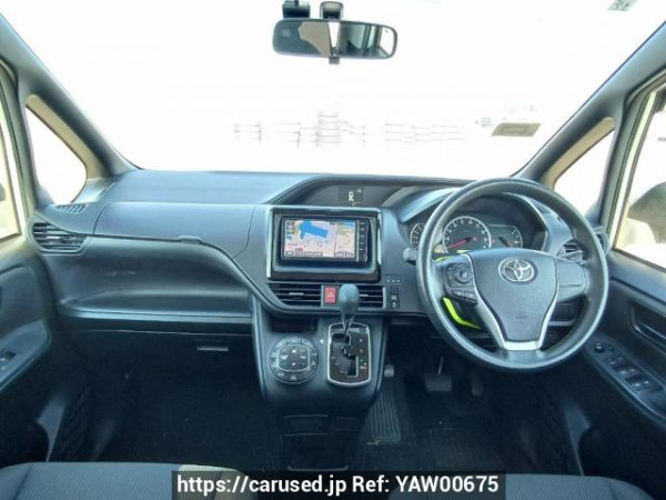 Used 2015 AT toyota noah ZRR80G Image[18]