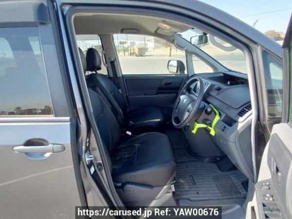 Used 2008 AT toyota noah ZRR70G Image[13]