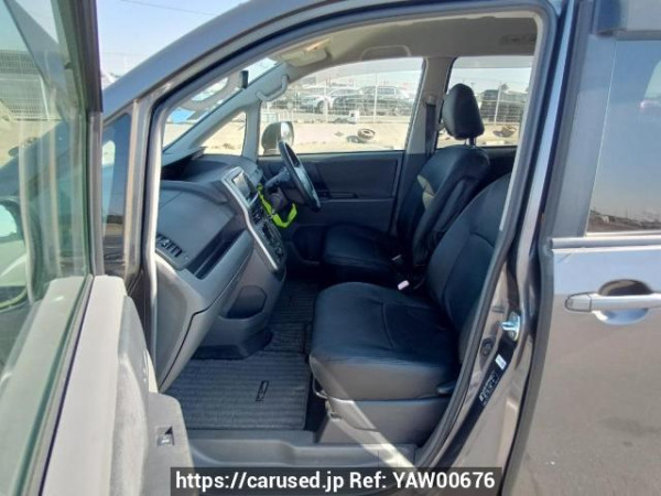 Used 2008 AT toyota noah ZRR70G Image[14]
