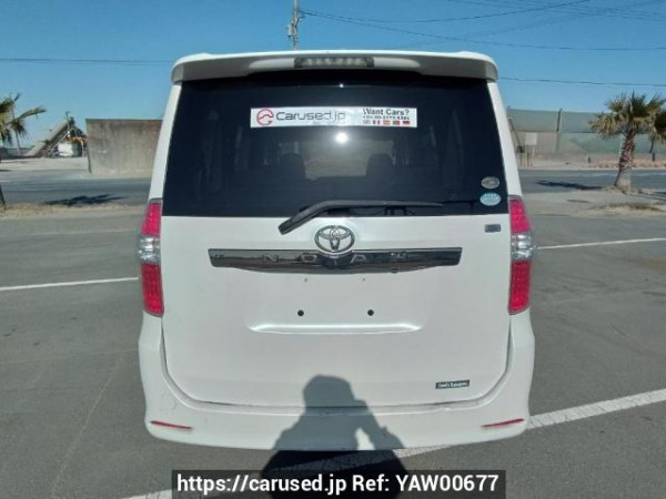 Used 2009 AT toyota noah ZRR70W Image[5]