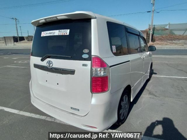 Used 2009 AT toyota noah ZRR70W Image[6]