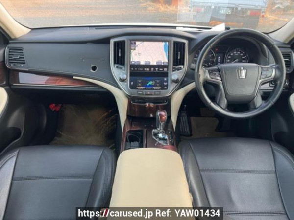 Used 2015 AT toyota crown GRS210 Image[15]