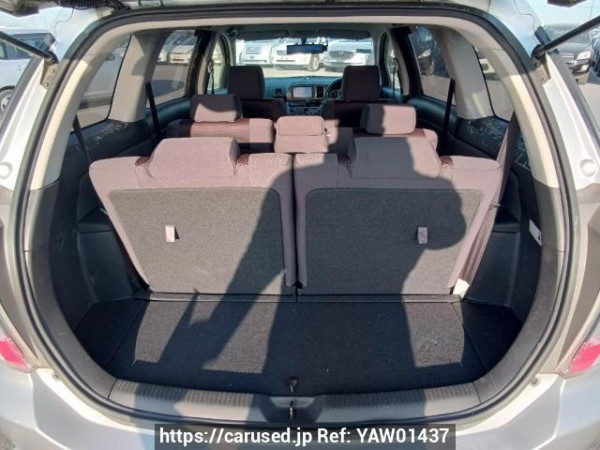 Used 2004 AT toyota wish ZNE10G Image[8]