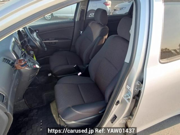 Used 2004 AT toyota wish ZNE10G Image[14]