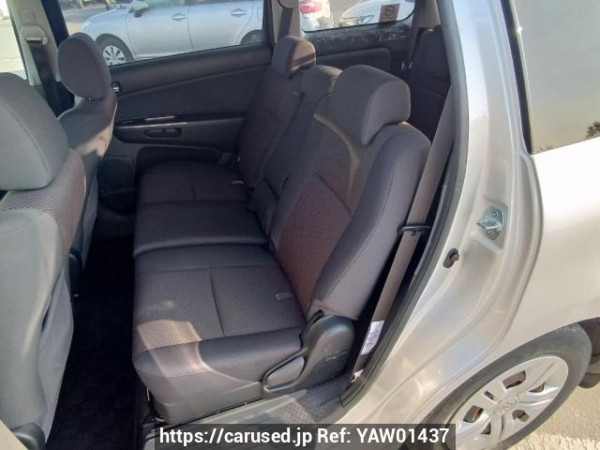 Used 2004 AT toyota wish ZNE10G Image[16]