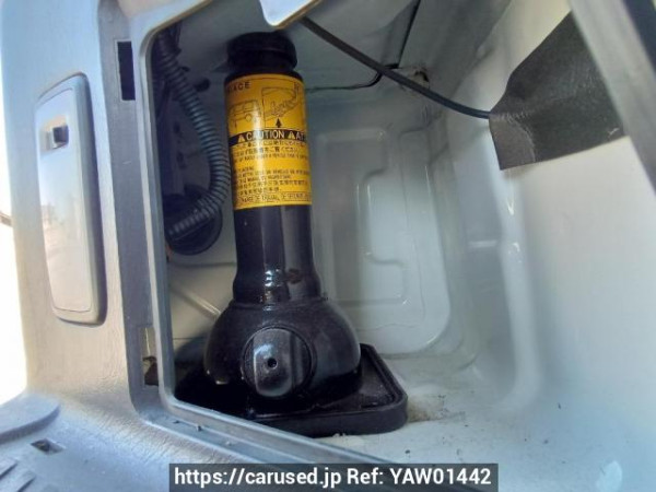 Used 2005 AT toyota hiace-van KDH205V Image[42]