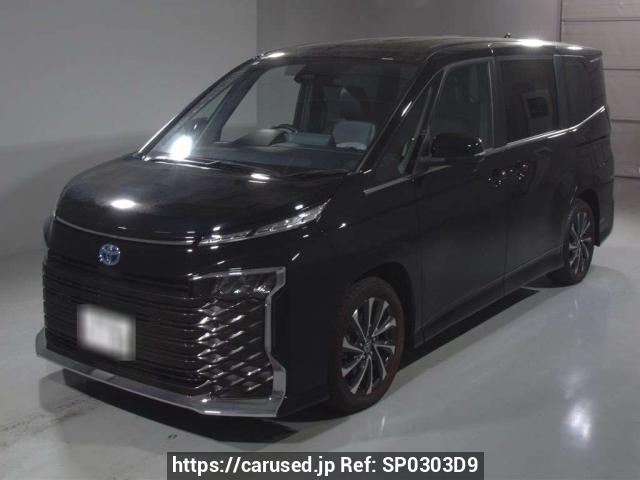 Buy Used 2024 Toyota Voxy ZWR90W (SP0303D9) - Carused.jp