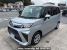 Toyota Roomy M900A