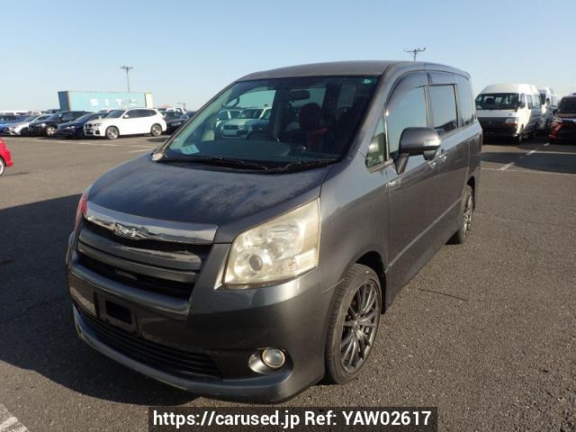 Buy Used 2007 Toyota Noah ZRR70W (YAW02617) - Carused.jp