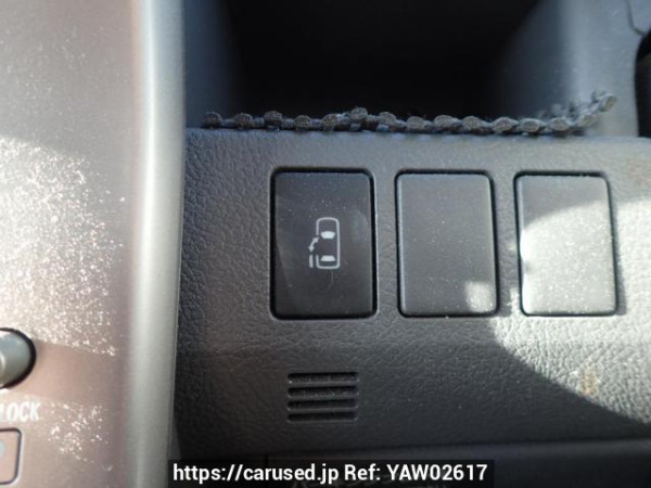 Used 2007 AT toyota noah ZRR70W Image[25]