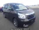 Toyota Noah ZRR70G