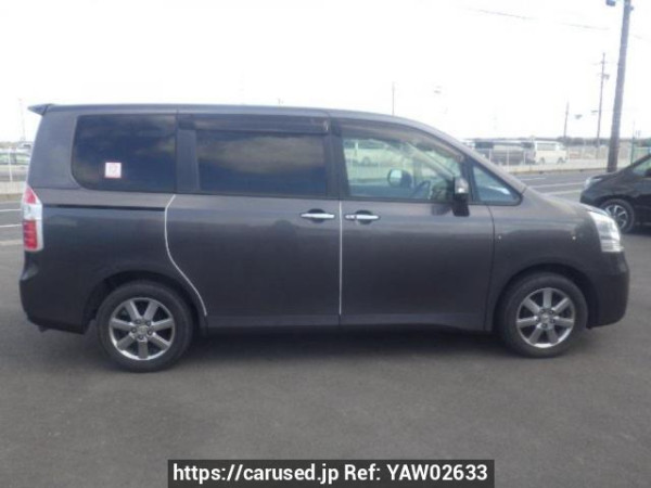 Used 2009 AT toyota noah ZRR70G Image[7]