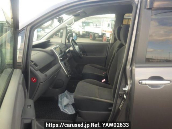 Used 2009 AT toyota noah ZRR70G Image[12]
