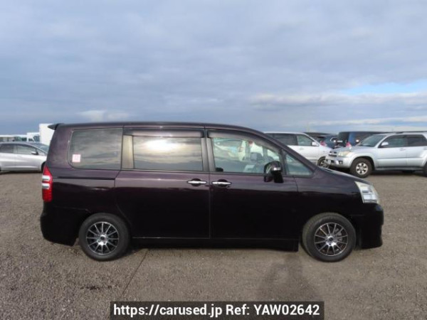 Used 2013 AT toyota noah ZRR70G Image[7]