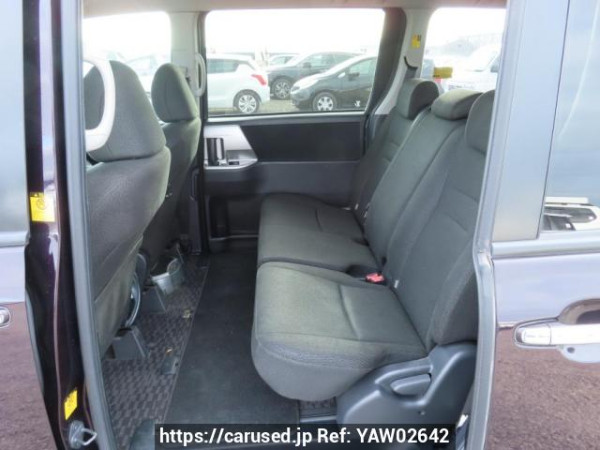 Used 2013 AT toyota noah ZRR70G Image[20]