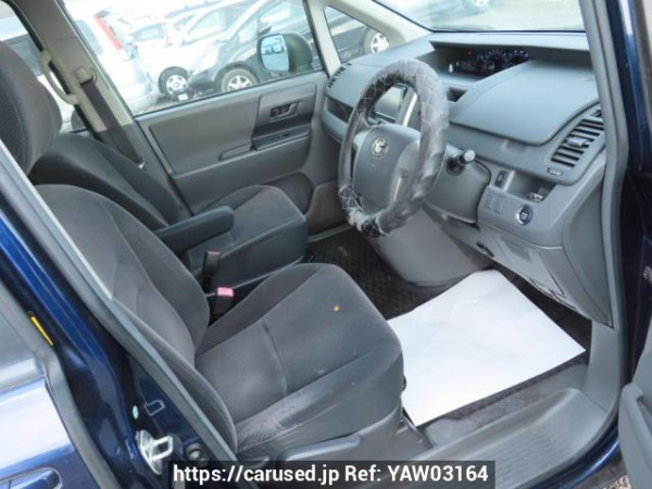 Used 2009 AT toyota noah ZRR70G Image[14]
