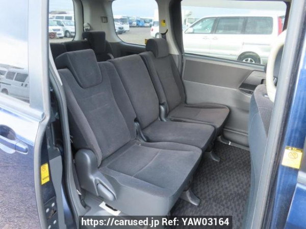 Used 2009 AT toyota noah ZRR70G Image[19]