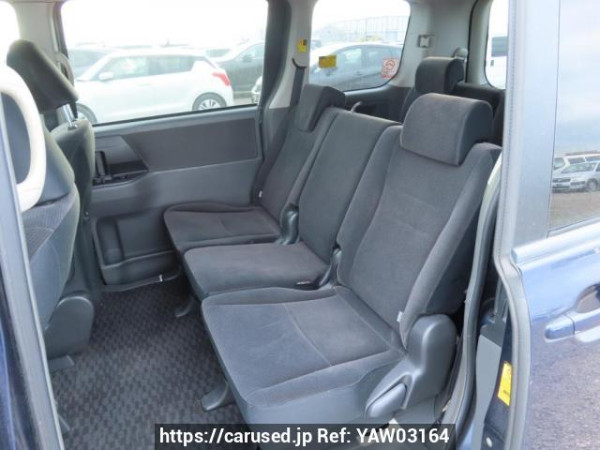 Used 2009 AT toyota noah ZRR70G Image[21]