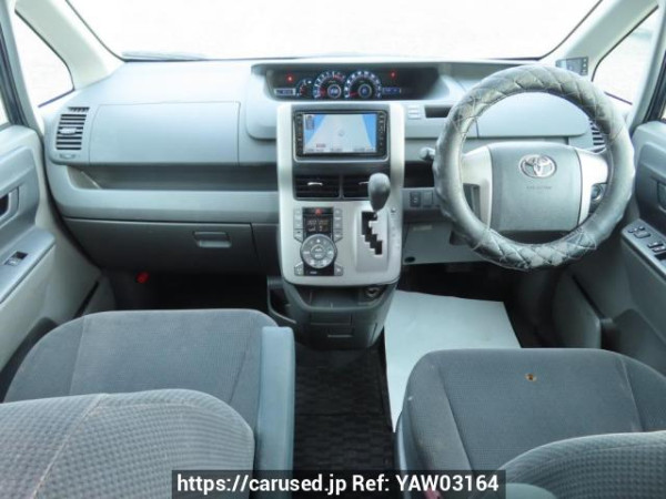 Used 2009 AT toyota noah ZRR70G Image[24]