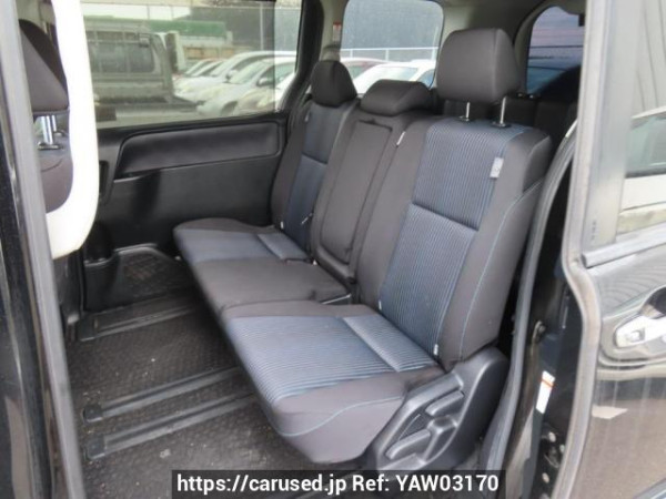 Used 2015 AT toyota noah ZRR80W Image[12]