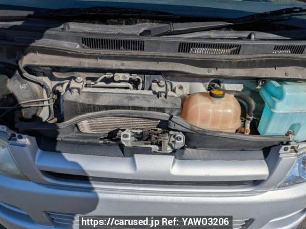 Used 2004 AT toyota regiusace-van KDH205V Image[8]