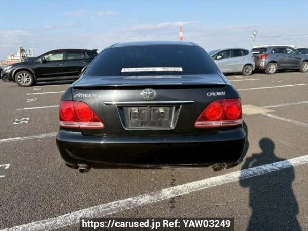 Used 2005 AT toyota crown GRS182 Image[5]