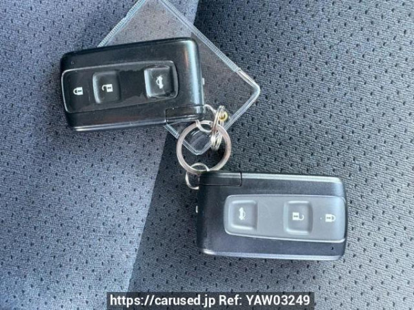 Used 2005 AT toyota crown GRS182 Image[30]