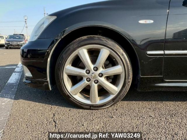 Used 2005 AT toyota crown GRS182 Image[32]