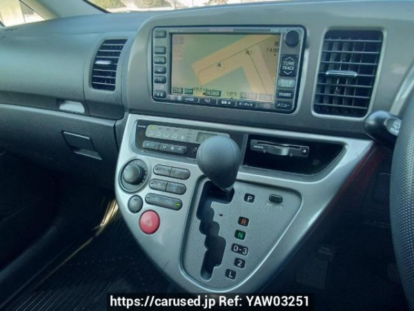 Used 2003 AT toyota wish ZNE10G Image[23]
